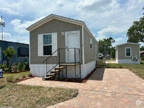 Building Photo - 161 Southland Ct