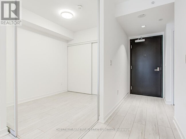 Building Photo - 31 Tippett Rd