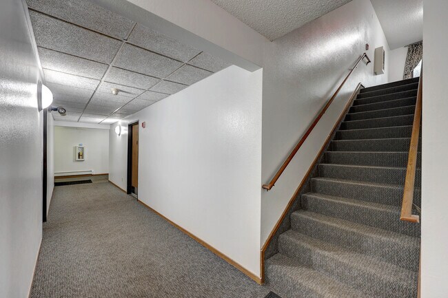 Foto del edificio - Cedar Acres Apartments