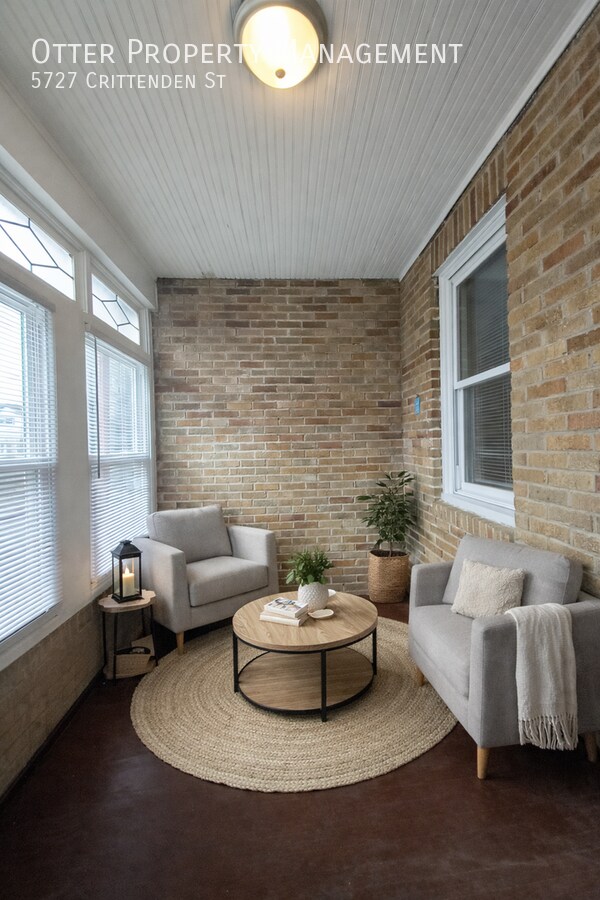 Photo - 5727 Crittenden St House