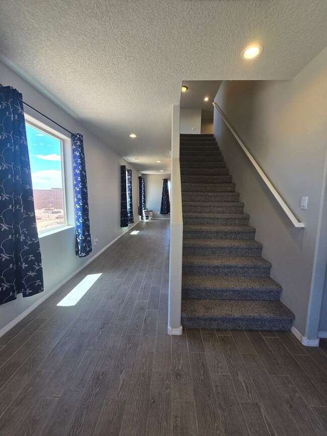 Building Photo - 4 bedroom in Los Diamantes
