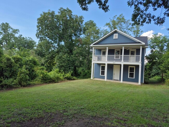 Building Photo - 2277 Pund Ave