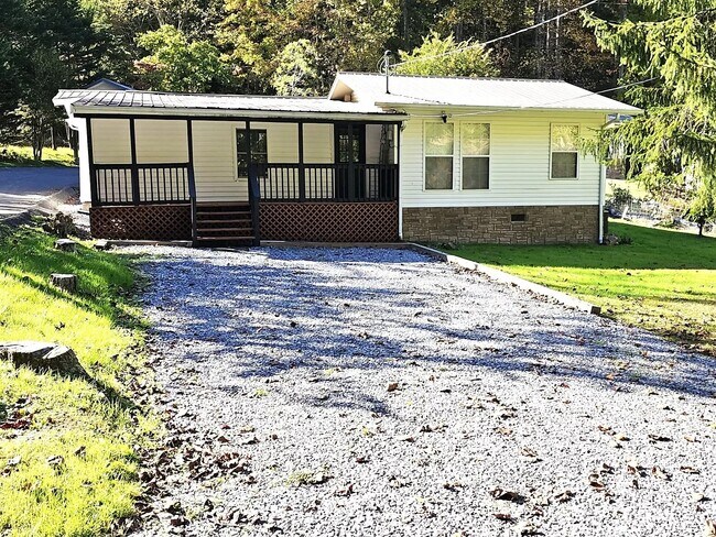 Building Photo - 702 Rush Branch Rd