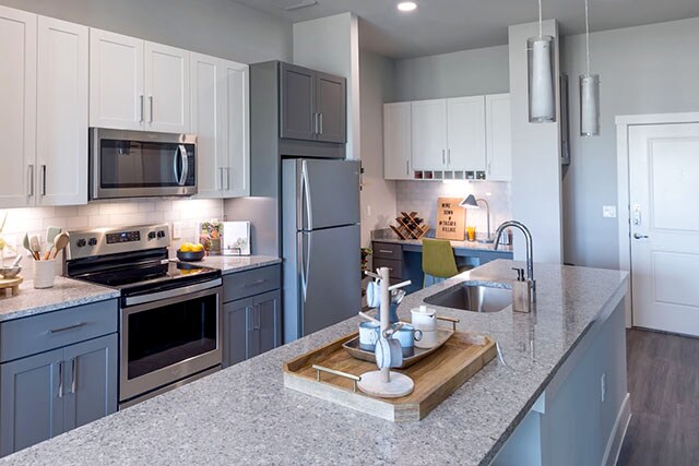 Foto principal - 8032 Monterra Blvd