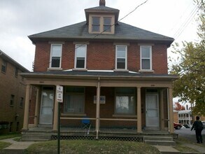 Building Photo - 1467 Worthington St