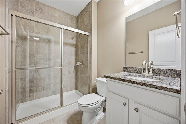 Foto del edificio - 2002 Blossom Hill Dr