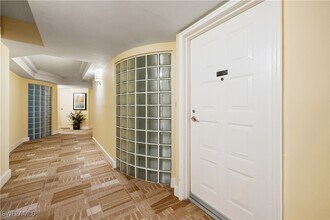 Building Photo - 4651 Gulf Shore Blvd N