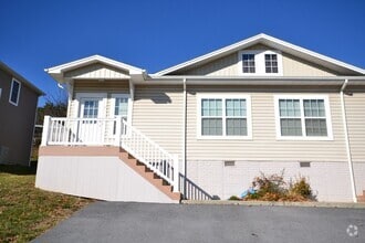 Building Photo - 1809 Willow Hill Dr