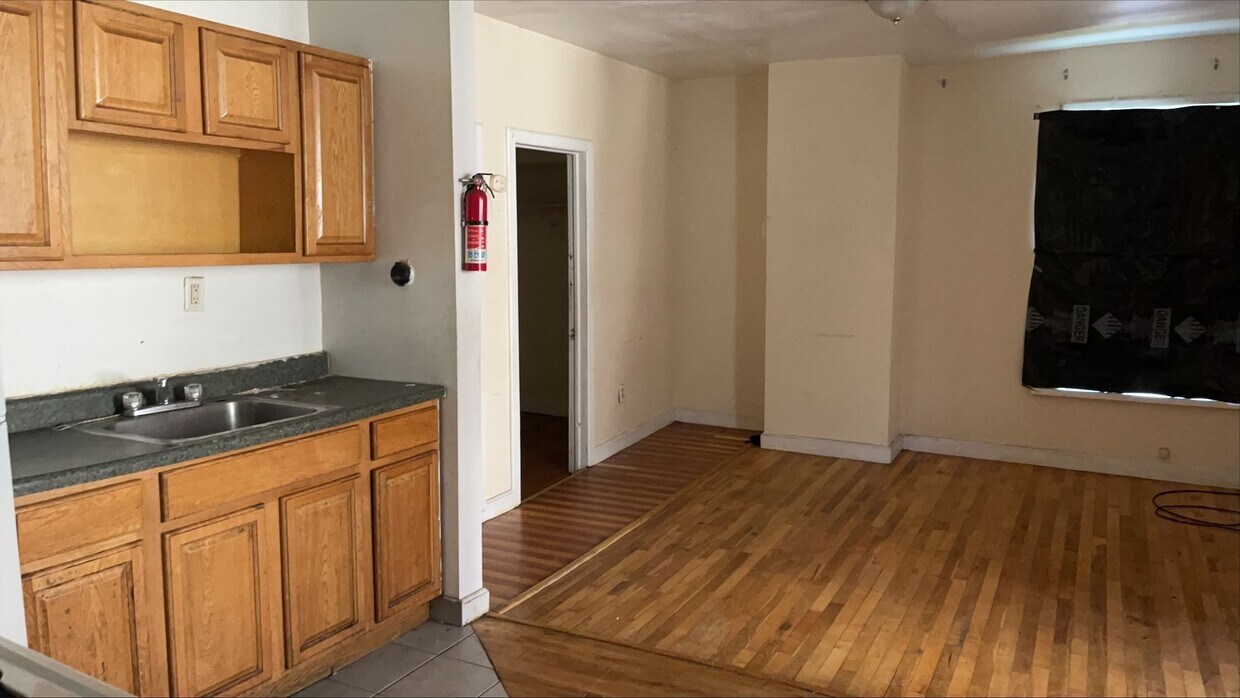 Building Photo - 56 Van Ness