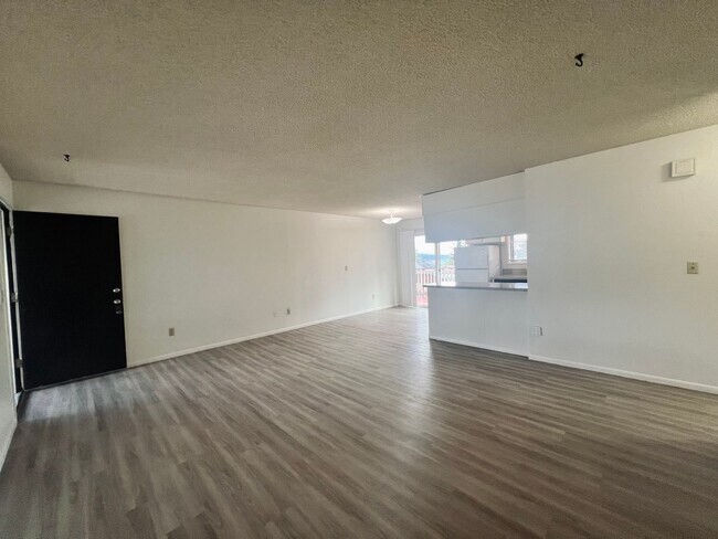 Foto del edificio - 454 NW 16th Ave