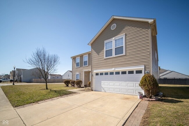 Photo - 1566 Howell Dr House