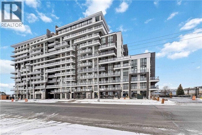 Building Photo - 461 Green Rd