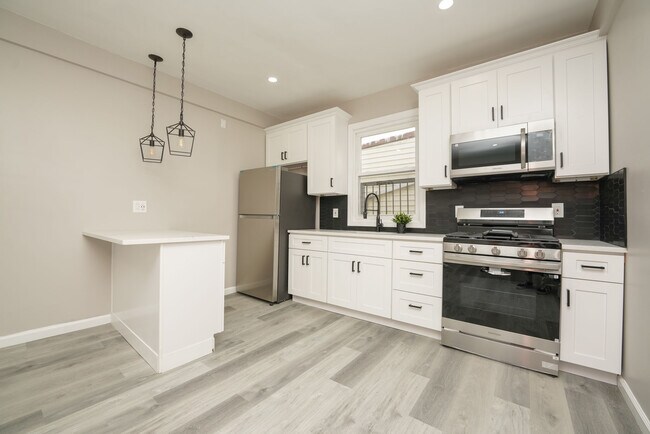 Foto del edificio - 341 Summer Ave