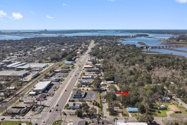 Building Photo - Charming 3-Bedroom Home in the Heart of Ocean Springs!