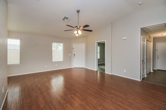 Foto del edificio - 29039 N Coal Ave