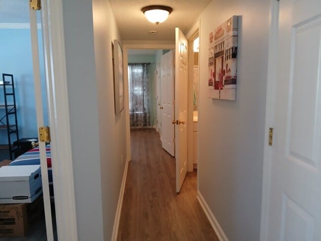 Foto del edificio - 212 Mill Pond Dr