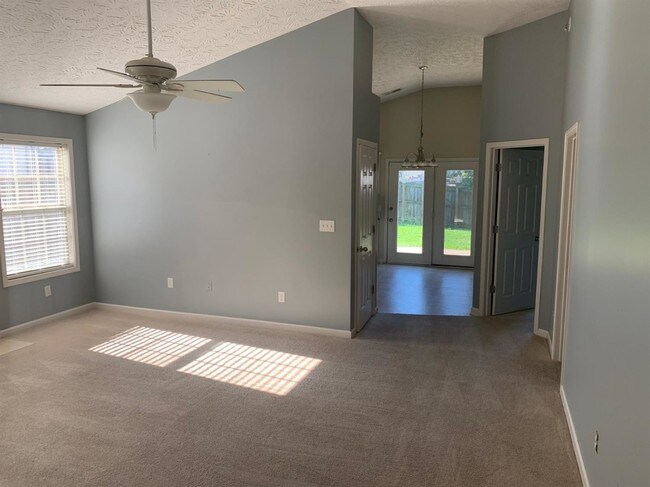 Foto del edificio - 135 Lovett Park