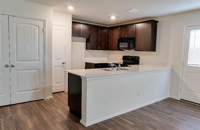 Foto del edificio - 5324 Vinebrook Wy