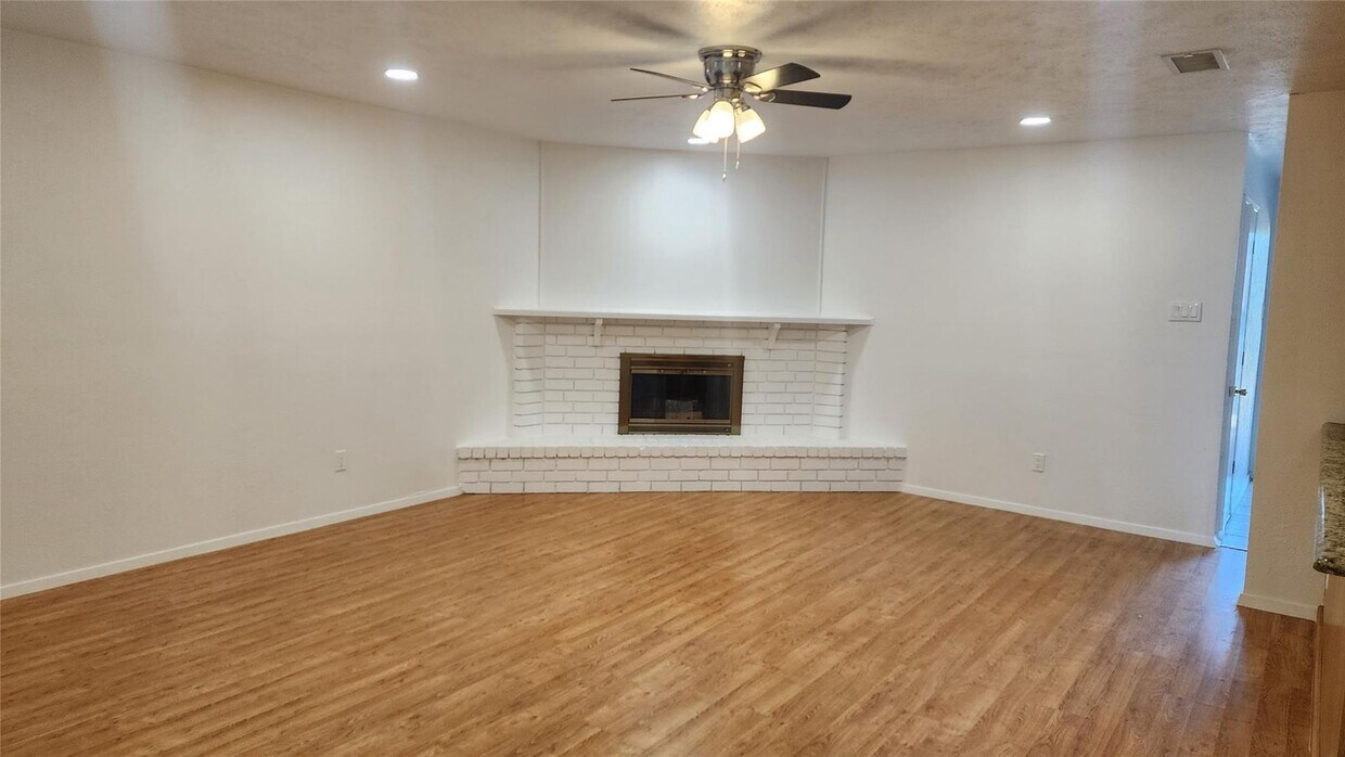 Foto del edificio - 507 Hanover Dr