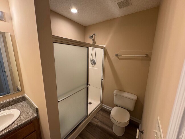 Foto del edificio - 5022 Oak Pasture Ln