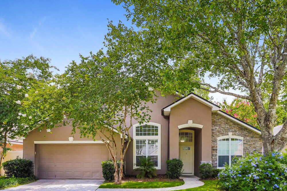 Foto principal - 8895 Canopy Oaks Dr
