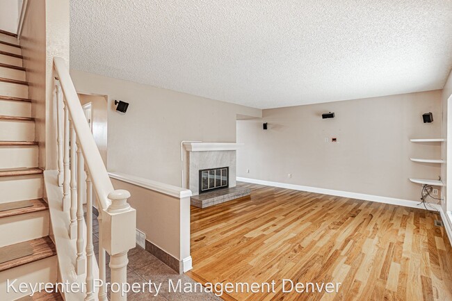 Building Photo - 3 br, 2.5 bath House - 9142 E Amherst Driv...