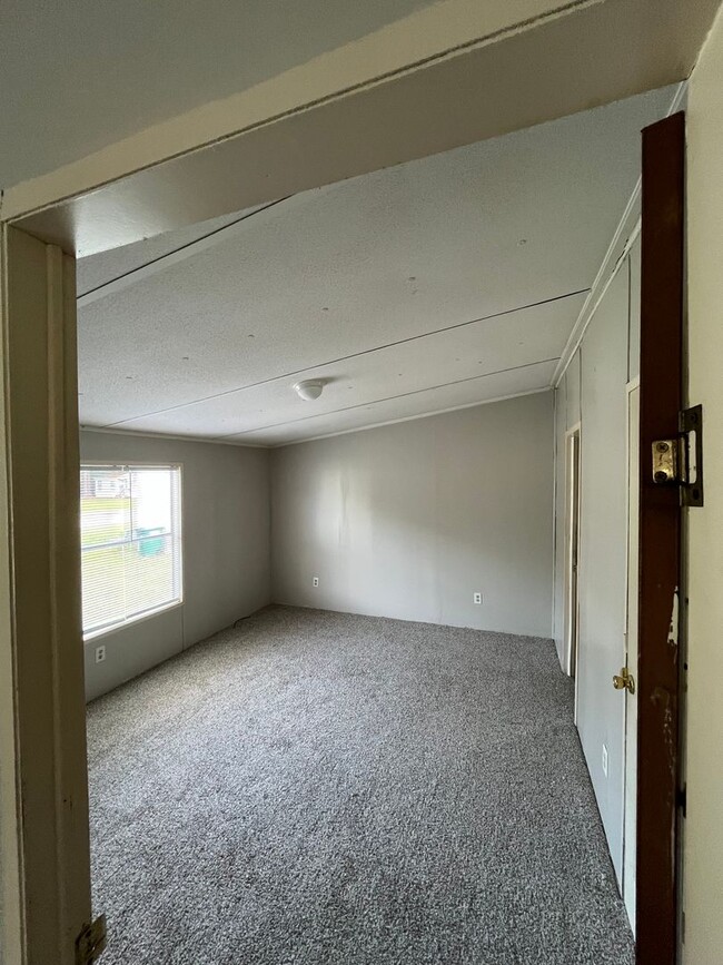 Building Photo - Mobile home for rent