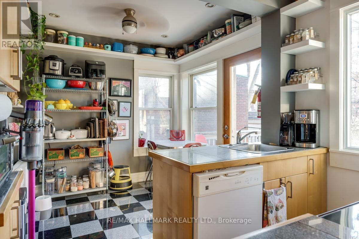 Photo principale - 368 Palmerston Blvd