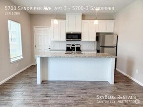 Building Photo - 5700 Sandpiper Ave