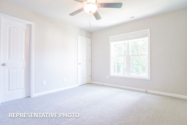 Foto del edificio - 2 Bedroom, 2.5 Bath Townhome in Clayton, NC