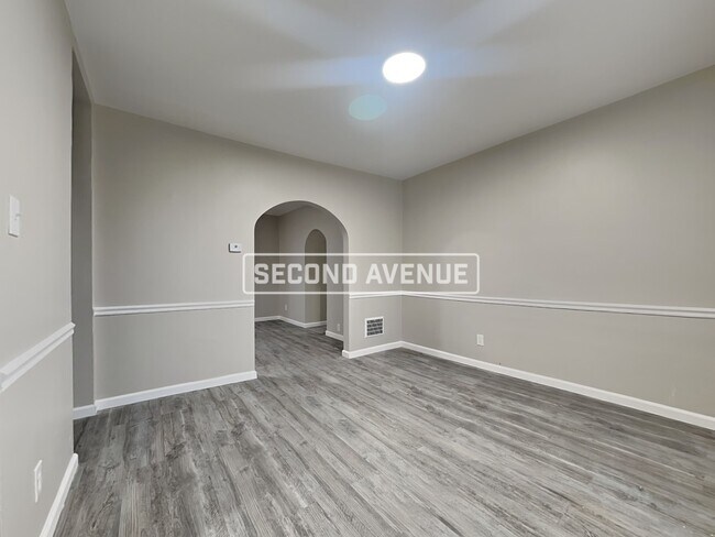 Building Photo - 3946 Biehl Ave