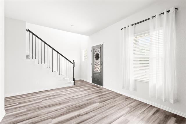 Foto del edificio - 217 Fieldstone Dr