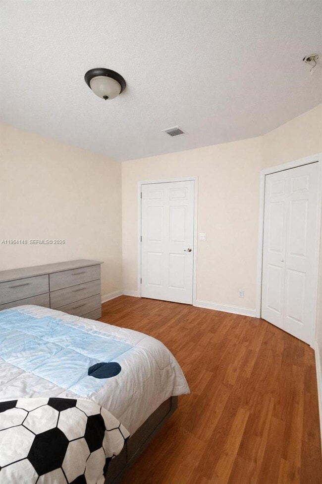 Foto del edificio - 5724 NW 112th Pl