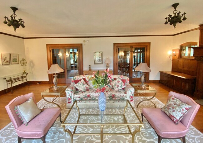 Foto del edificio - 3085 Fairmount Blvd