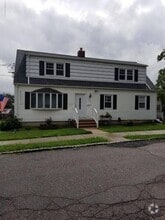 Building Photo - 346 Little Clove Rd