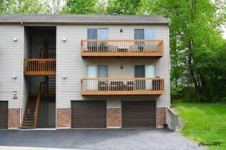 Building Photo - 340 Woodridge Cir