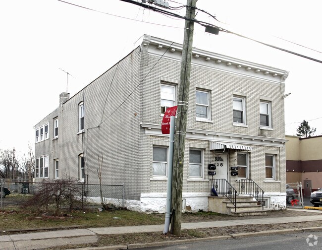 Foto del edificio - 126-128 Talmadge Ave