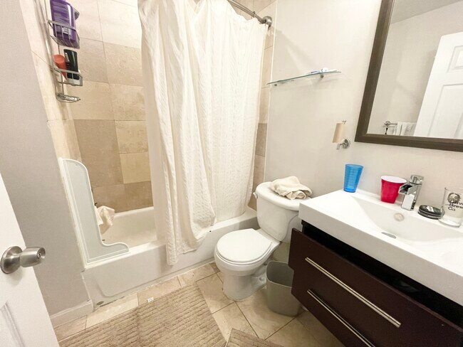 Foto del edificio - 7 Iroquois St