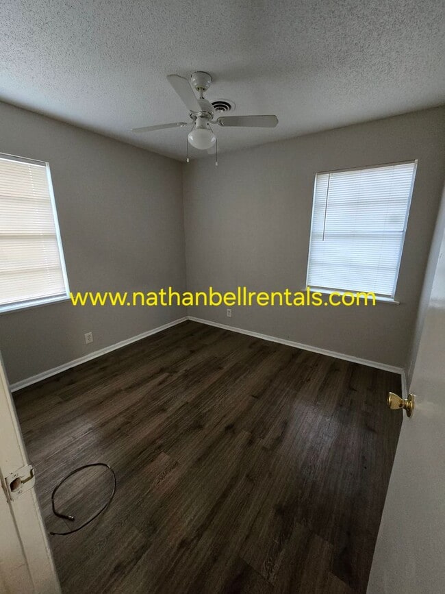 Building Photo - 2485 Cypress Dr