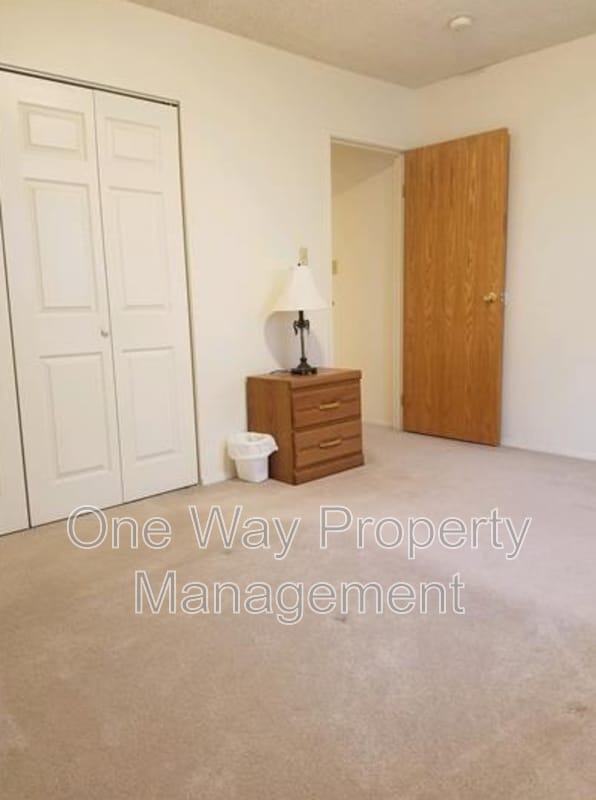 Building Photo - 70 12th St