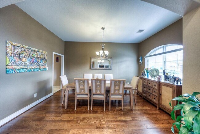 Foto del edificio - 1710 Finney Knoll Ln