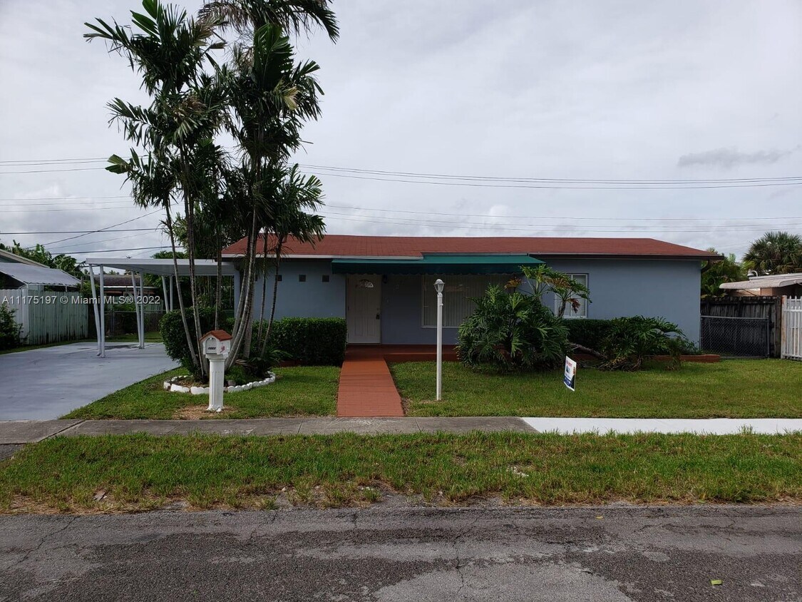 1221 W 62nd St, Hialeah, FL 33012 House for Rent in Hialeah, FL