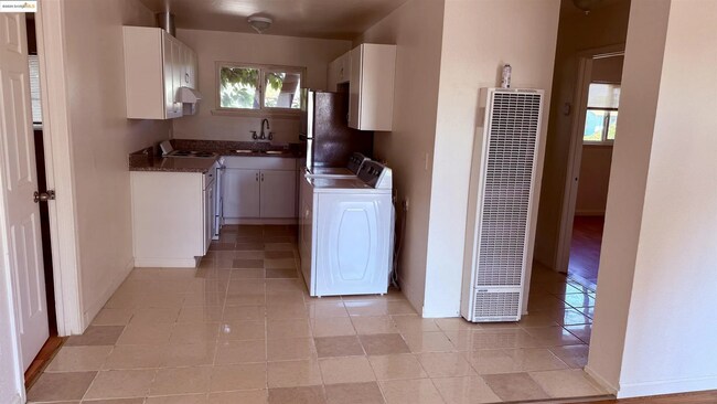 Foto del edificio - 10100 Walnut St