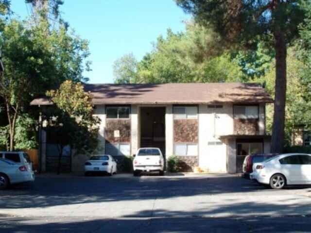 Primary Photo - 418 Hazel St