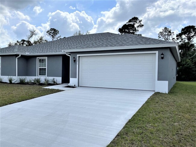 Building Photo - 21271 Gaylord Ave