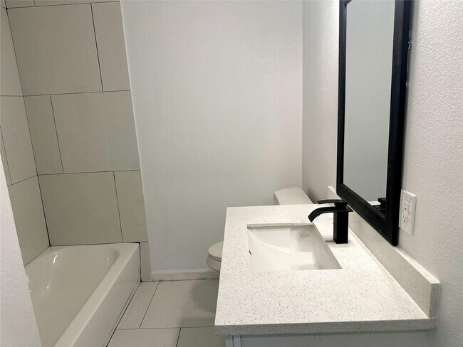 Foto del edificio - 5962 Belcrest St