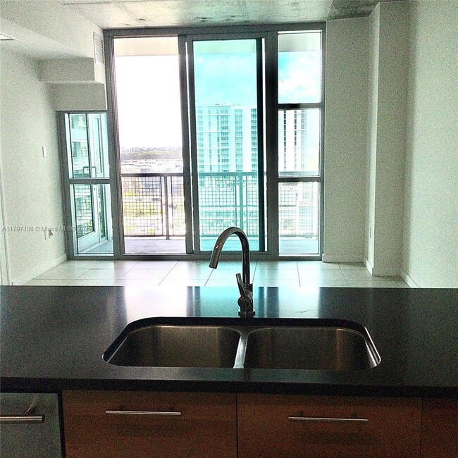 Foto del edificio - 3301 NE 1st Ave