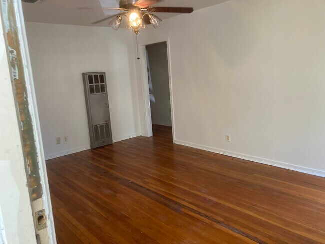 Foto del edificio - 2746 Mimosa Ave