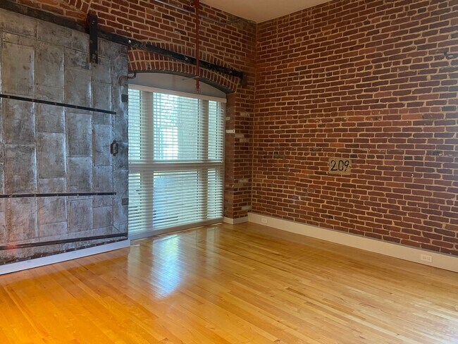 Foto del edificio - 425 N Prince St