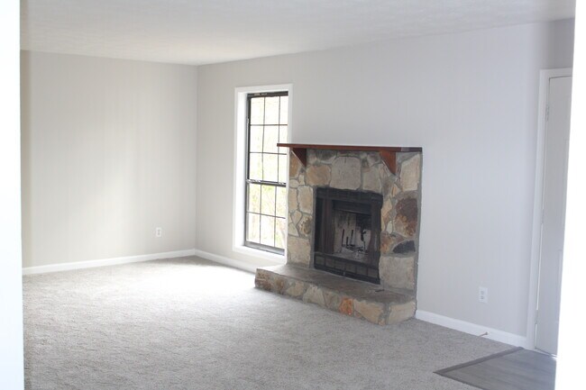 Foto del edificio - 1386 Williamsburg Ln